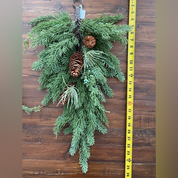 LOT of faux cedar mix Christmas greenery (stems, swag & centerpiece) NEW W/TAGS! - Picture 5 of 7